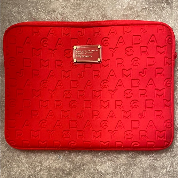 Marc By Marc Jacobs Accessories - Coral Marc by Marc Jacobs Print Laptop Case Sleeve